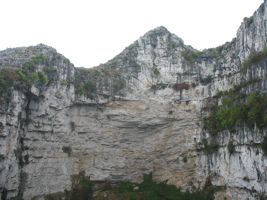 Zhongdongtiankeng