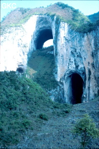 Triptyque de porches étagés de la Gebihe 革必河. Ziyun Guizhou