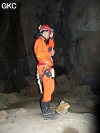 Topographie dans la Grotte de Hetaopingdong - 核桃坪洞 (Wenquan, Suiyang 绥阳, Zunyi Shi 遵义市, Guizhou 贵州省, Chine)