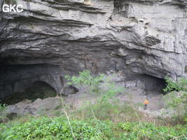 Départ de galeries en contrebas du talus d'éboulis, grotte de Laoyingwodong - 老鹰窝洞 (Santang 三塘, Zhijin 织金, Bijie Diqu 毕节地区, Guizhou 贵州省, Chine)