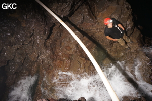 Grotte de Ganhechushuidong - 干河洞. (Santang 三塘, Zhijin 织金, Bijie Diqu 毕节地区, Guizhou 贵州省, Chine)