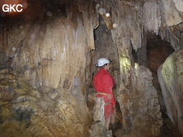 Grotte de Miaodong 苗洞 (Tangbian 塘边, Pingtang 平塘, Qiannan 黔南, Guizhou 贵州省, Chine)