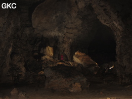 Galerie dans la grotte de Shuidong 水洞 (Qiannan 黔南, Pingtang 平塘, Guizhou 贵州省, Chine).