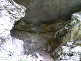 L'entrée de la Grotte de Shanwangshangdong 山王上洞 - réseau de Shuanghedongqun 双河洞 - ( Suiyang 绥阳, Zunyi Shi 遵义市, Guizhou 贵州省, Chine 中国 )