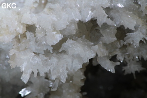 Grotte de Pixiaodong 皮硝洞 - réseau de Shuanghedong 双河洞 - (Wenquan, Suiyang 绥阳, Zunyi 遵义市, Guizhou 贵州省, Chine 中国).