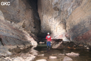 La rivière souterraine de la grotte de Longqiaogedong (Grotte de la pagode de l'arche du dragon) 龙桥阁洞. - réseau de Longnudong 龙女洞 - (Shipin, Zheng'an 正安, Zunyi Shi 遵义市, Guizhou 贵州省, Chine 中国)