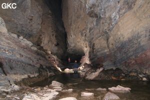 La rivière souterraine de la grotte de Longqiaogedong (Grotte de la pagode de l'arche du dragon) 龙桥阁洞. - réseau de Longnudong 龙女洞 - (Shipin, Zheng'an 正安, Zunyi Shi 遵义市, Guizhou 贵州省, Chine 中国)