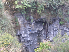 Remontée du puits d'entrée de 155 mètres du gouffre de Xiaokengyan 消坑岩 .(Banzhu, Zheng'an 正安, Zunyi, Guizhou)
