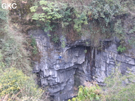 Remontée du puits d'entrée de 155 mètres du gouffre de Xiaokengyan 消坑岩 .(Banzhu, Zheng'an 正安, Zunyi, Guizhou)