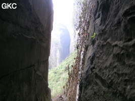 Grotte résurgence de Yanzidong 燕子洞 (Xiantang 羡塘镇, Huishui 惠水, Guizhou 贵州省, Qiannan 黔南, Chine 中国).