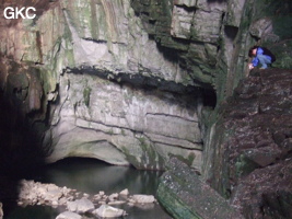 Grotte résurgence de Yanzidong 燕子洞 (Xiantang 羡塘镇, Huishui 惠水, Guizhou 贵州省, Qiannan 黔南, Chine 中国).