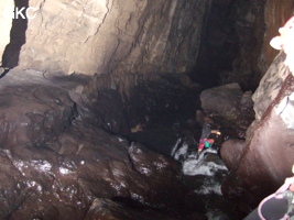 La rivière dans la grotte de Xiangshuidong 响水洞 (Fuyan 桴焉, Zheng'an 正安, Zunyi Shi 遵义市, Guizhou 贵州省, Chine)