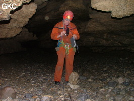 Topographie dans la Grotte de Laoyingdong 老鹰洞 (Suiyang 绥阳, Zunyi 遵义市, Guizhou 贵州省, Chine 中国).