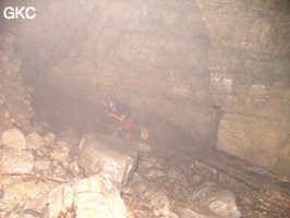 Grotte de Laoyingdong 老鹰洞 (Suiyang 绥阳, Zunyi 遵义市, Guizhou 贵州省, Chine 中国).