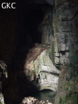 Grotte résurgence de Yanzidong 燕子洞 (Xiantang 羡塘镇, Huishui 惠水, Guizhou 贵州省, Qiannan 黔南, Chine 中国).