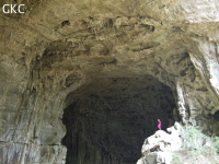 La grotte tunnel fossile de Fuxidong  伏屣洞 (Xiantang 羡塘镇, Huishui 惠水, Guizhou 贵州省, Qiannan 黔南, Chine 中国).