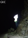 La grotte tunnel fossile de Fuxidong  伏屣洞 (Xiantang 羡塘镇, Huishui 惠水, Guizhou 贵州省, Qiannan 黔南, Chine 中国).