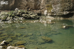 Grotte résurgence de Yanzidong 燕子洞 (Xiantang 羡塘镇, Huishui 惠水, Guizhou 贵州省, Qiannan 黔南, Chine 中国).