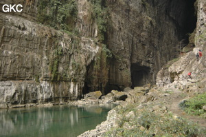 Grotte résurgence de Yanzidong 燕子洞 (Xiantang 羡塘镇, Huishui 惠水, Guizhou 贵州省, Qiannan 黔南, Chine 中国).