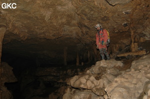 Grotte de Laoyingdong 老鹰洞 (Suiyang 绥阳, Zunyi 遵义市, Guizhou 贵州省, Chine 中国).