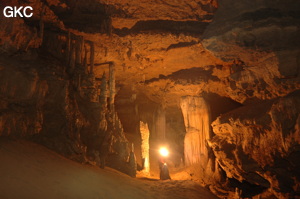 Grotte de Laoyingdong 老鹰洞 (Suiyang 绥阳, Zunyi 遵义市, Guizhou 贵州省, Chine 中国).