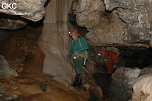 Grotte de Laoyingdong 老鹰洞 (Suiyang 绥阳, Zunyi 遵义市, Guizhou 贵州省, Chine 中国).