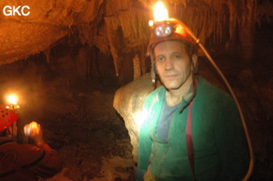 Grotte de Laoyingdong 老鹰洞 (Suiyang 绥阳, Zunyi 遵义市, Guizhou 贵州省, Chine 中国).