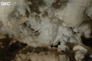 Grotte de Pixiaodong 皮硝洞 - réseau de Shuanghedong 双河洞 - (Wenquan, Suiyang 绥阳, Zunyi 遵义市, Guizhou 贵州省, Chine 中国).