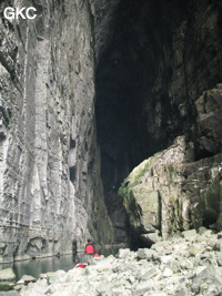 Grotte résurgence de Yanzidong 燕子洞 (Xiantang 羡塘镇, Huishui 惠水, Guizhou 贵州省, Qiannan 黔南, Chine 中国).