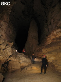 Grotte de Wengdaxiadong 翁达下洞 (Xiantang 羡塘镇, Huishui 惠水, Guizhou 贵州省, Qiannan 黔南, Chine 中国).