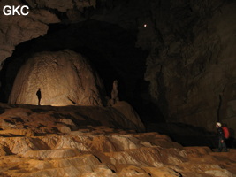 Grotte de Wengdaxiadong 翁达下洞 (Xiantang 羡塘镇, Huishui 惠水, Guizhou 贵州省, Qiannan 黔南, Chine 中国).