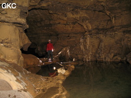 Grotte de Wengdaxiadong 翁达下洞 (Xiantang 羡塘镇, Huishui 惠水, Guizhou 贵州省, Qiannan 黔南, Chine 中国).