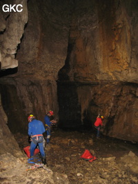 Grotte de Caigangdong 菜缸洞 (Fuyan 桴焉, Zheng'an 正安, Zunyi Shi 遵义市, Guizhou 贵州省,  Chine 中国).