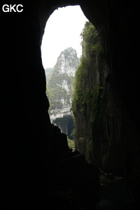 Grotte résurgence de Yanzidong 燕子洞 (Xiantang 羡塘镇, Huishui 惠水, Guizhou 贵州省, Qiannan 黔南, Chine 中国).