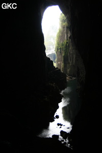 Grotte résurgence de Yanzidong 燕子洞 (Xiantang 羡塘镇, Huishui 惠水, Guizhou 贵州省, Qiannan 黔南, Chine 中国).