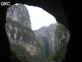 Grotte résurgence de Yanzidong 燕子洞 (Xiantang 羡塘镇, Huishui 惠水, Guizhou 贵州省, Qiannan 黔南, Chine 中国).