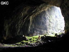 Le porche nord de Dadong 大洞 permet d'accéder à Dadongtiankeng 大洞天坑 (Wenquan, Suiyang 绥阳, Zunyi 遵义市, Guizhou 贵州省, Chine)