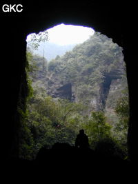 Le porche nord de Dadong 大洞 permet d'accéder à Dadongtiankeng 大洞天坑 (Wenquan, Suiyang 绥阳, Zunyi 遵义市, Guizhou 贵州省, Chine)