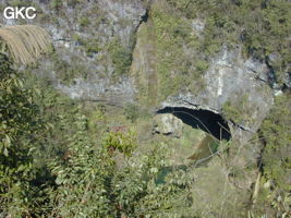 L'entrée amont (résurgence) de Longtanzishuidong 龙潭子水洞 dans le fond de la doline de Longtanzi 龙潭子. Dans le réseau de Shuanghedongqun (Wenquan, Suiyang, Zunyi, Guizhou)